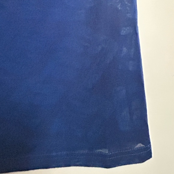 New York Giants Official Sheer Embroidered Logo Tee - Picture 8 of 8